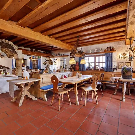 Schleifmuehle Bed & Breakfast *